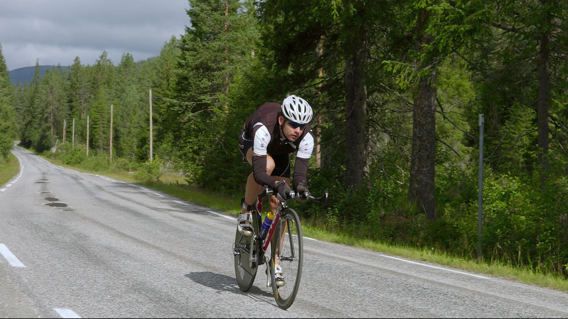 “西甲激烈碰撞,争冠形势不断变化”,西甲局势